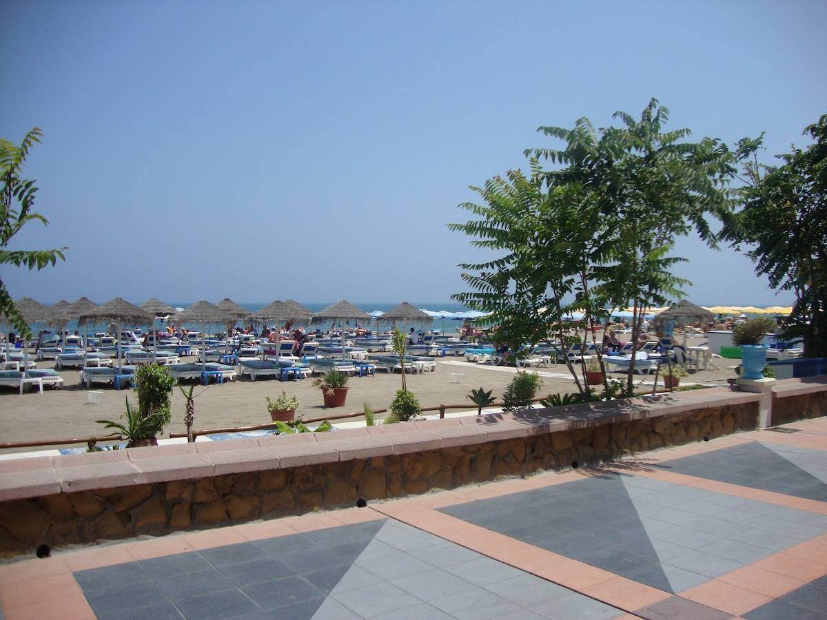 Hotel Cabello Torremolinos Exterior photo
